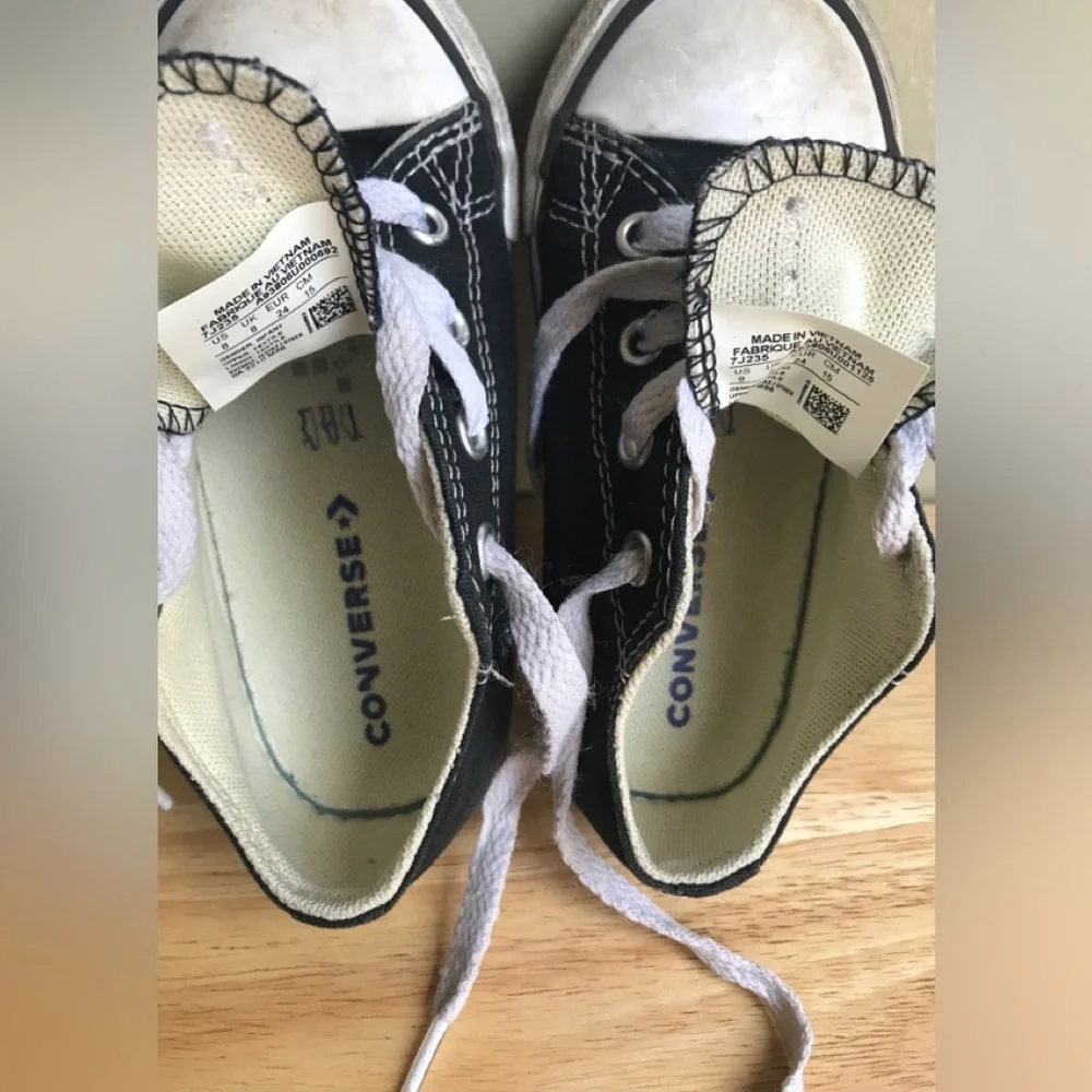 Converse Chuck Taylor Ox Low Sneaker Black Size: US Toddler 8 EUR 24 CM 15